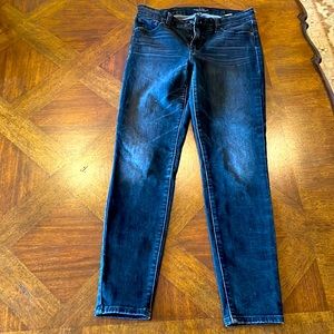 Lucky brand Ava super skinny black skinny jeans with some stretch. Sz. 4/27